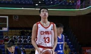 媒体人：未来15年都处于上升期 中国男篮正上升到属于自己的高度